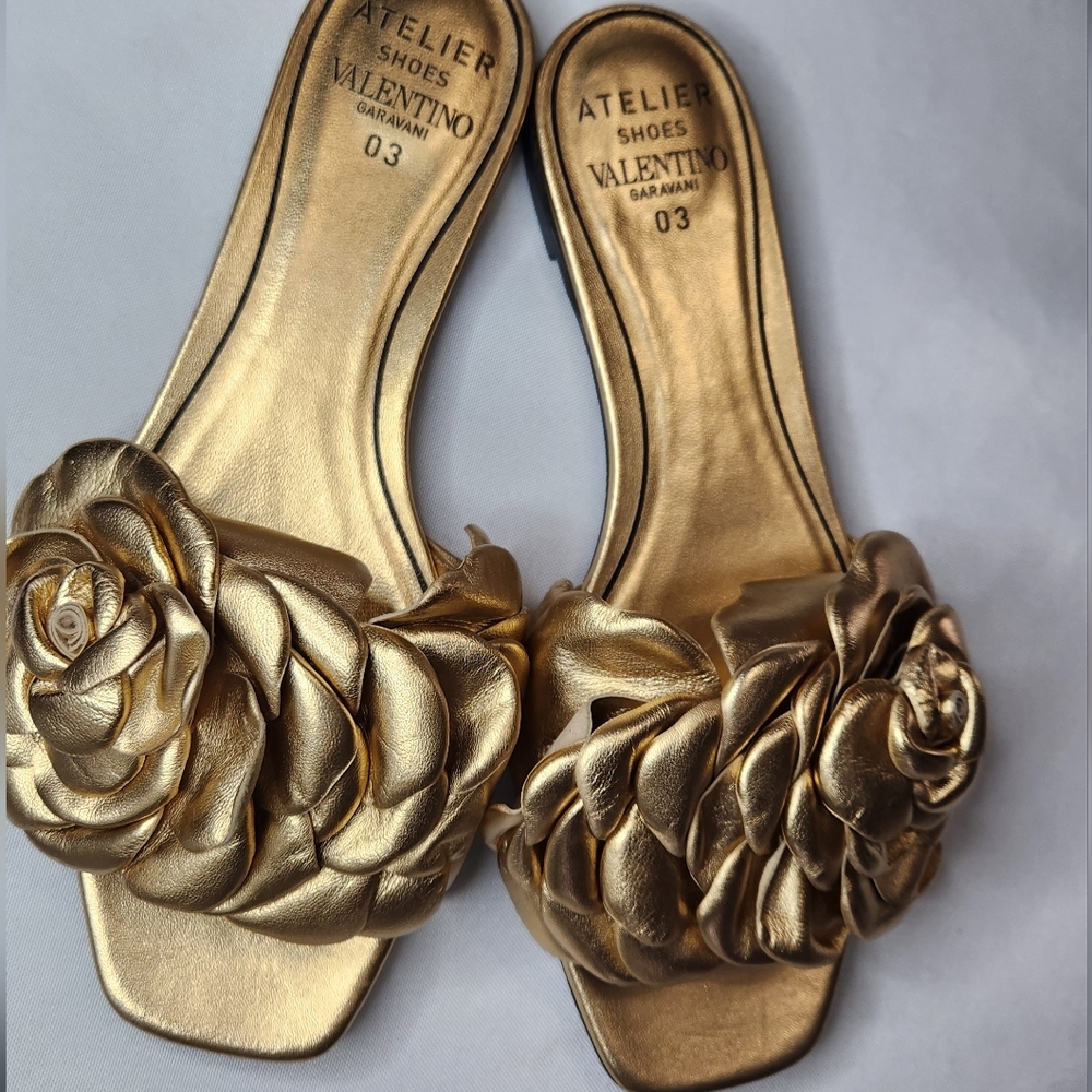 VALENTINO Gold Floral Flat Size 38 EU Atlier Shoes Garavani 03 Gold Size 8 US